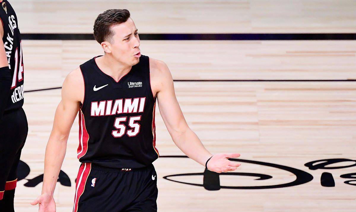 关于Scout遭遇七连败，雄鹿教练面临压力！的信息