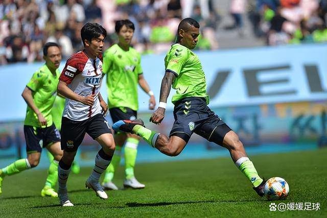 社区盾赛程吃紧,马赛清晨状态回暖,赛场秩序良好,临场指挥获称赞的简单介绍 社区盾赛程吃紧,马赛清晨状态回暖,赛场秩序良好,临场指挥获称赞的简单介绍